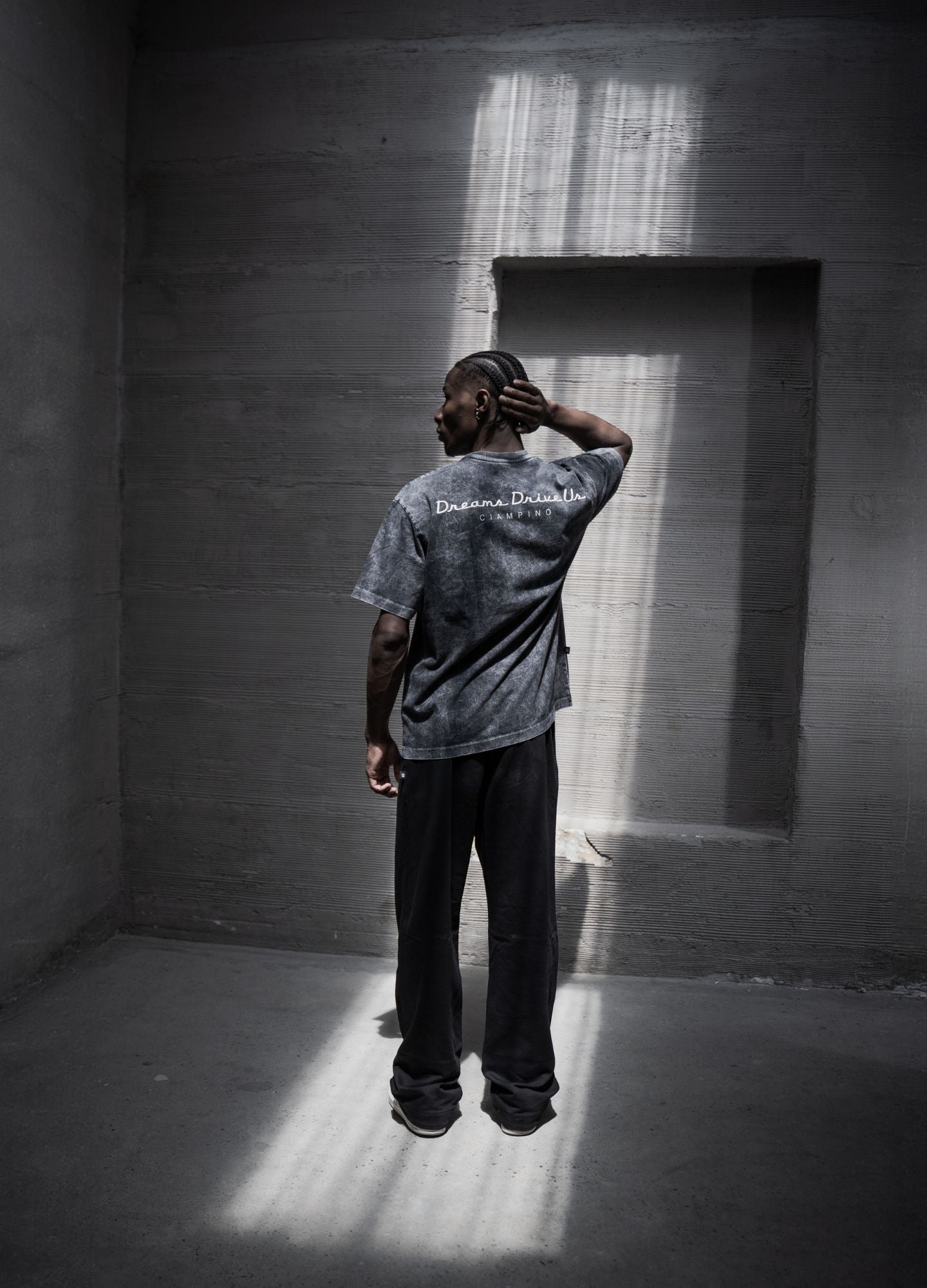 Dreams Boxy Fit - Acid Wash