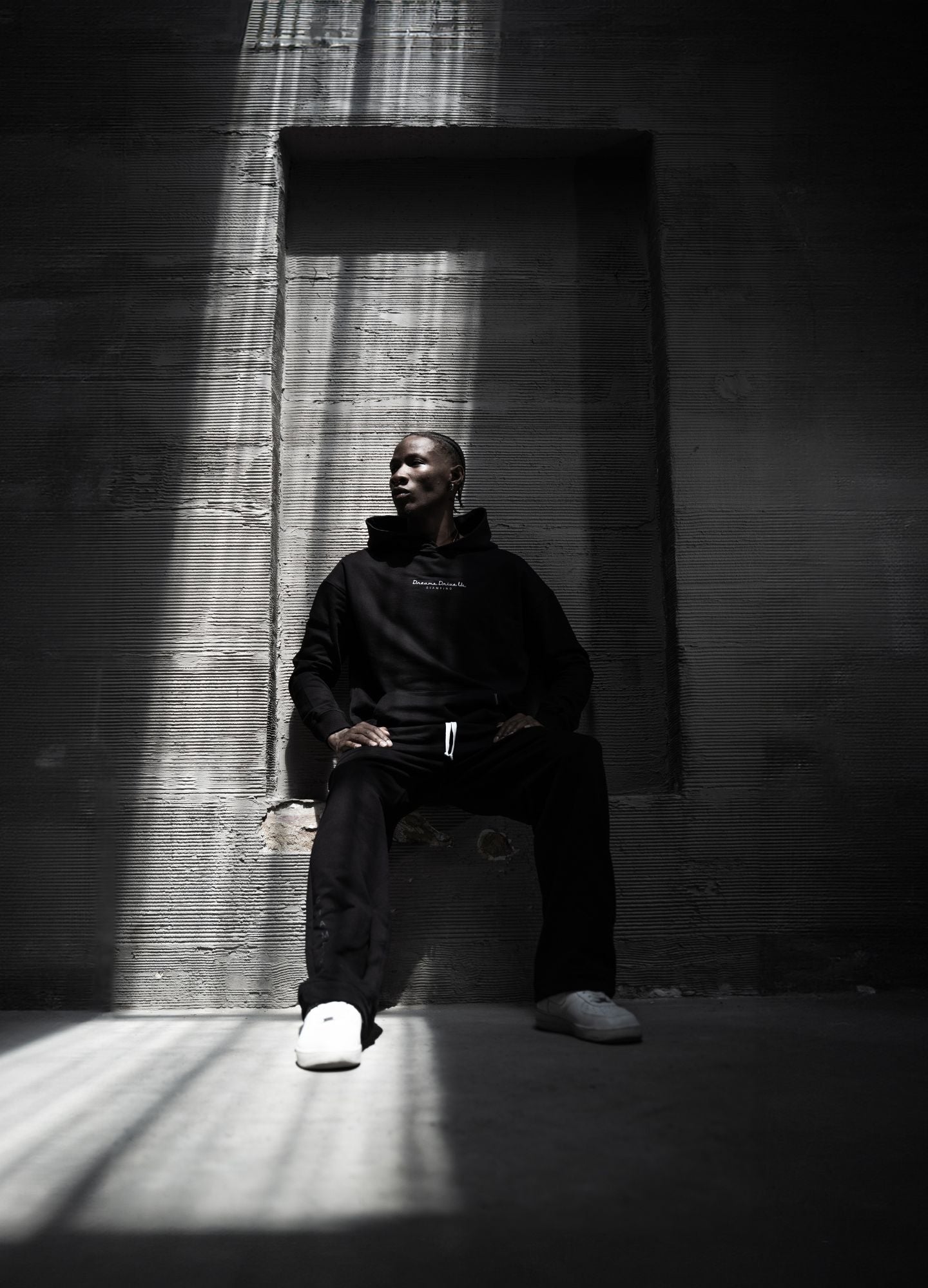 Hoodie Dreams - Negro (B)