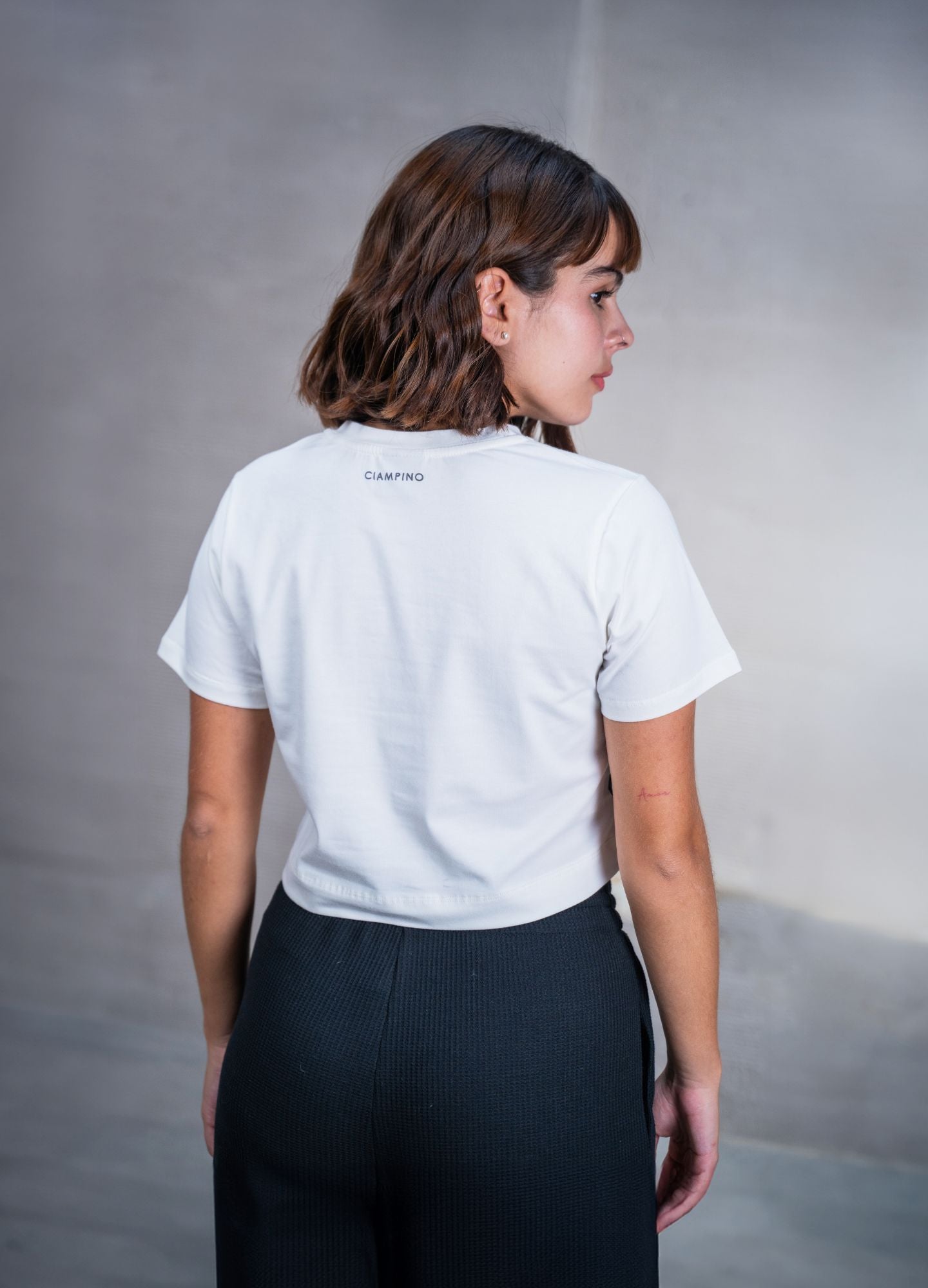 Retratos Crop Top – Marfil