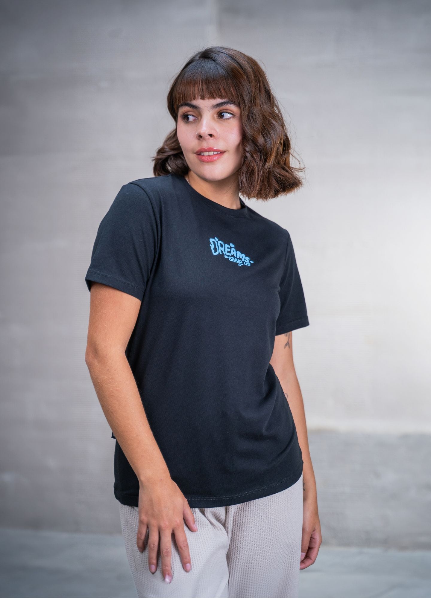 Dreams Regular - Negro