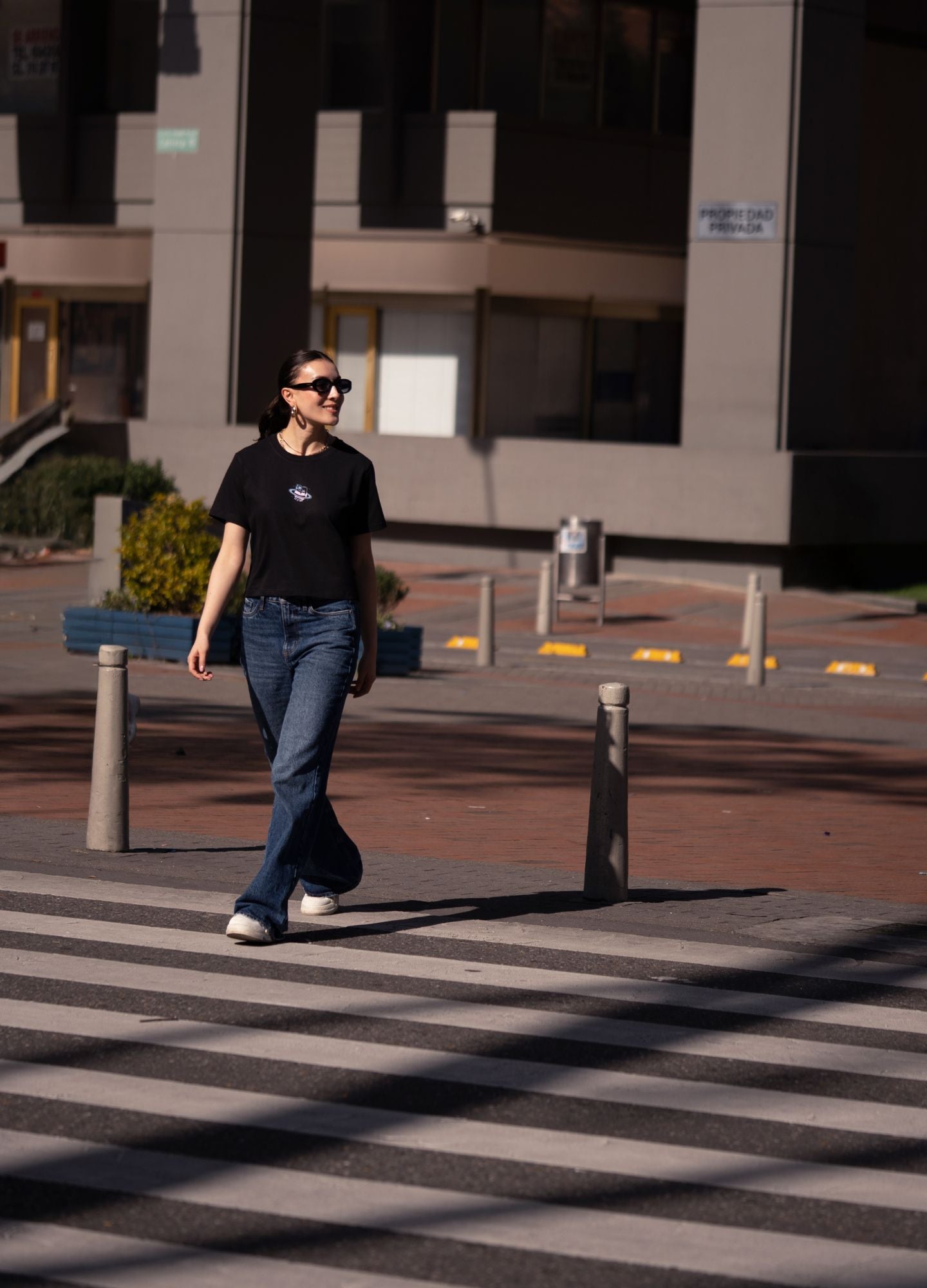 Orbit Crop Top – Negro