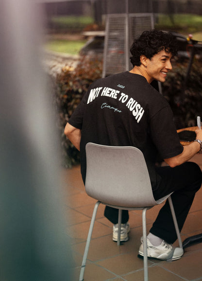 Not Here To Rush Oversized - Negro