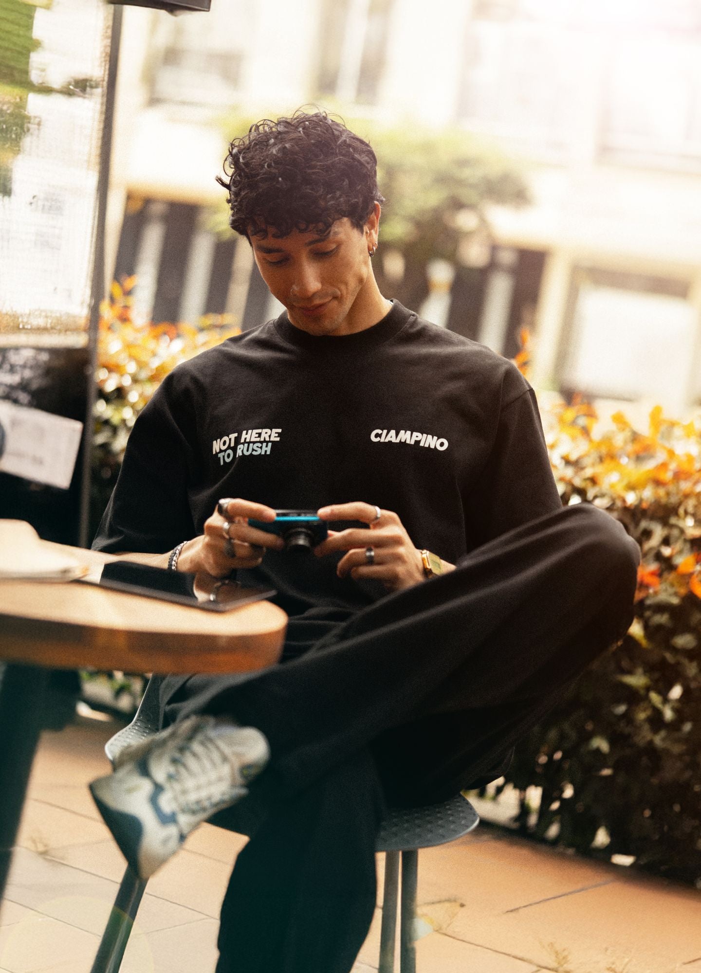 Not Here To Rush Oversized - Negro