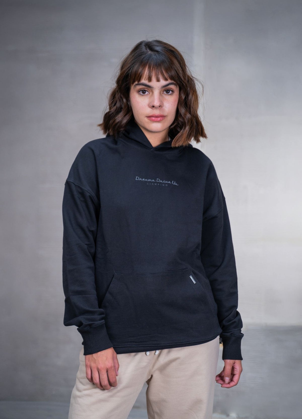Hoodie Dreams - Negro (N) - CIAMPINO