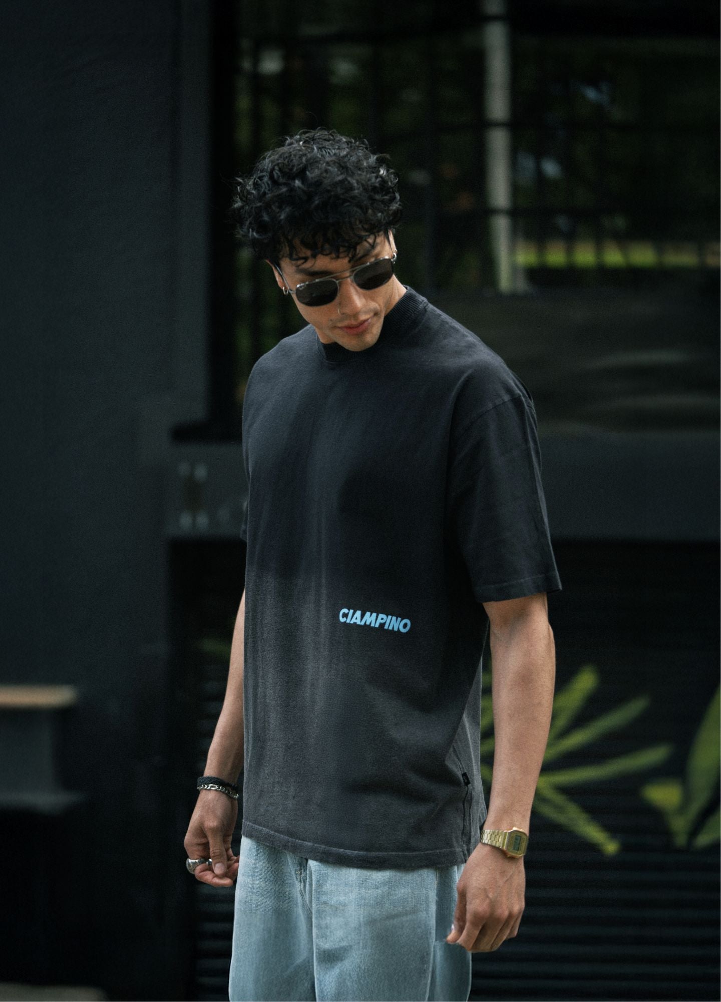 Bold Azul Boxy Fit - Negro Gradiente