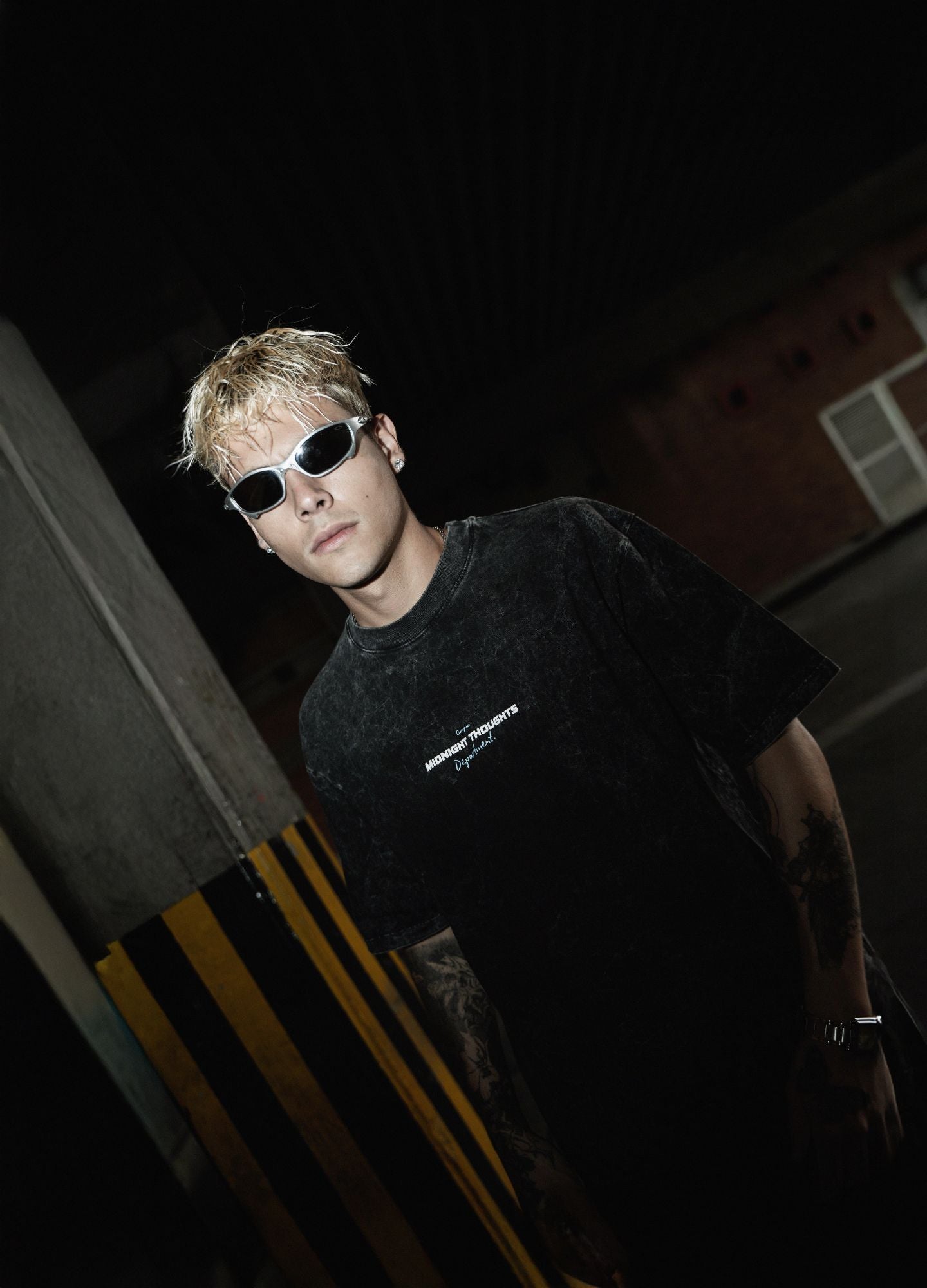 Midnight Boxy Fit - Negro Acid Wash