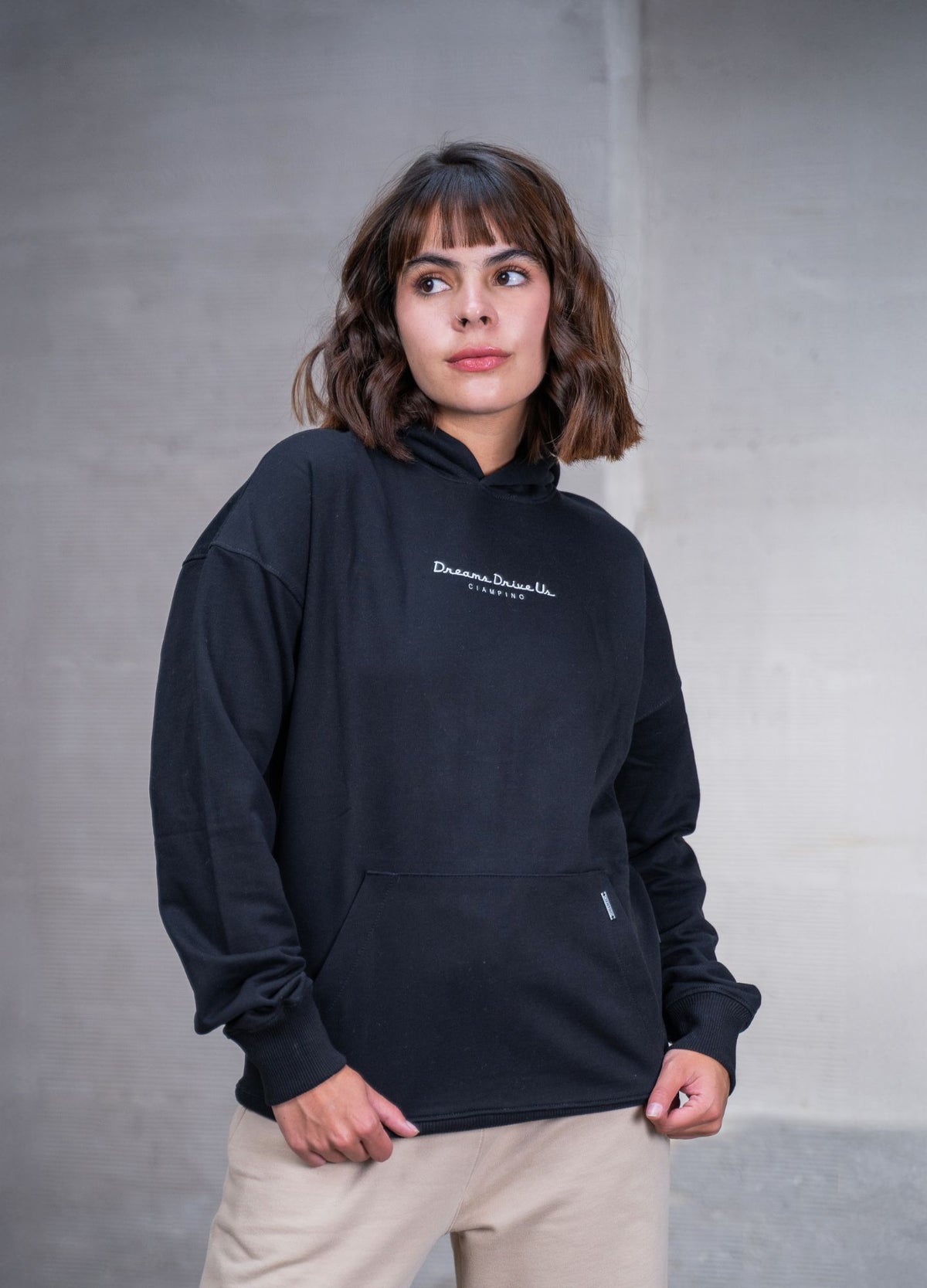 Hoodie Dreams - Negro (B) - CIAMPINO