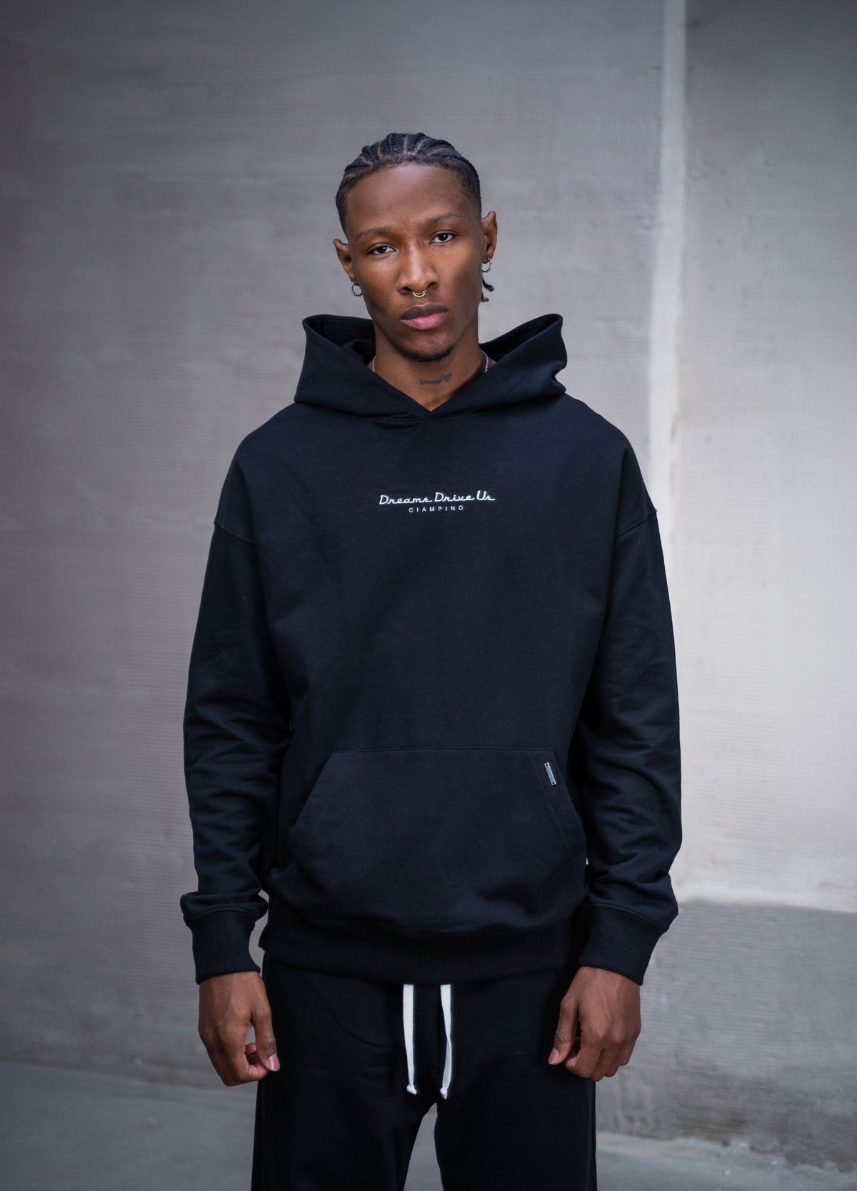 Hoodie Dreams - Negro (B) - CIAMPINO